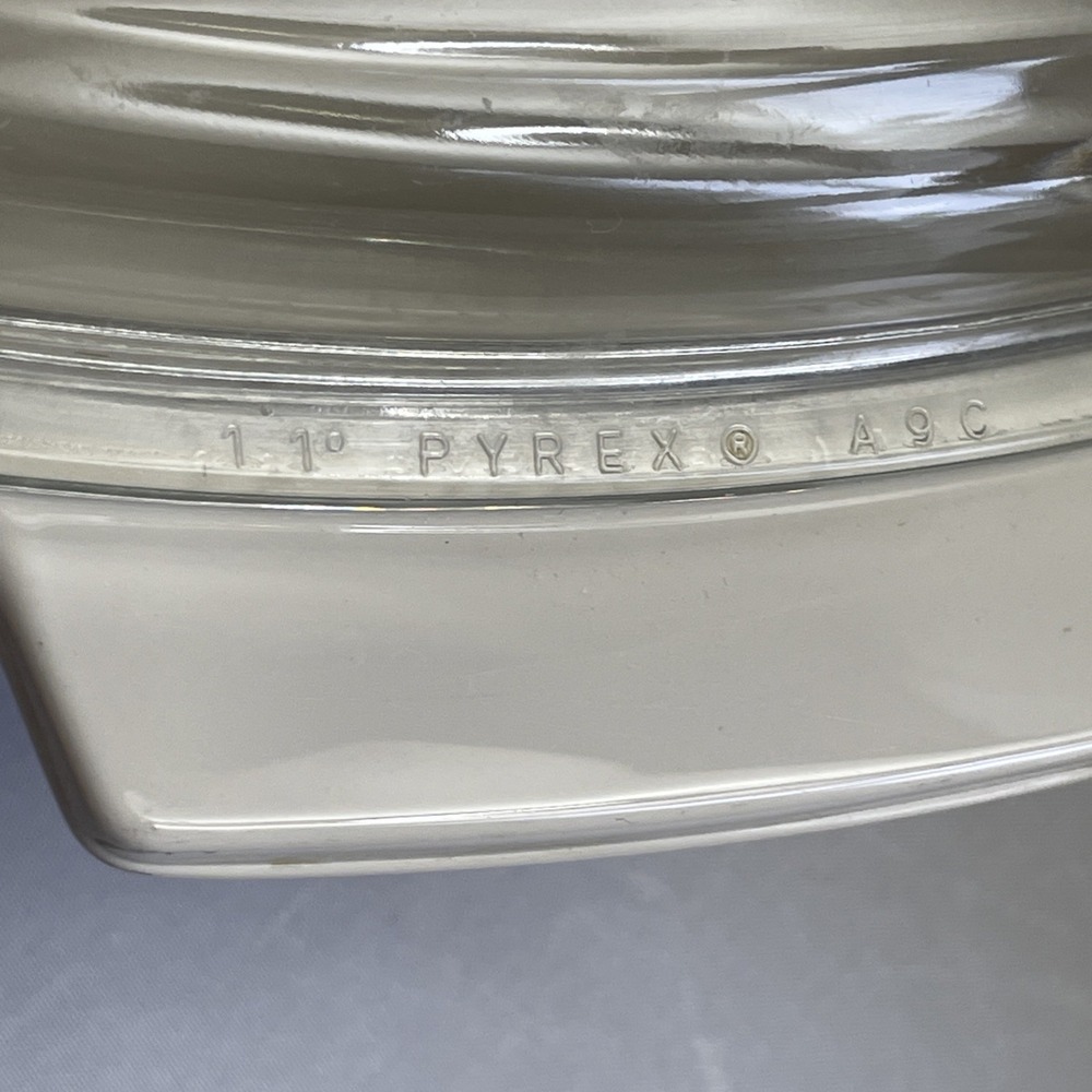 Corningware 2 Liter A2B English Breakfast Casserole Dish with Lid - Picture 9 of 12